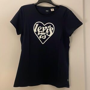 Levi’s short sleeve tee shirt